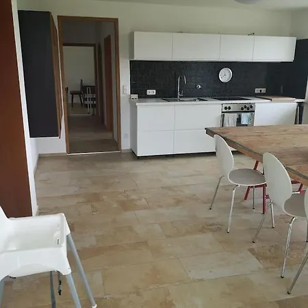Grosszuegiges Haus Angrenzend An Naturschutzgebiet *